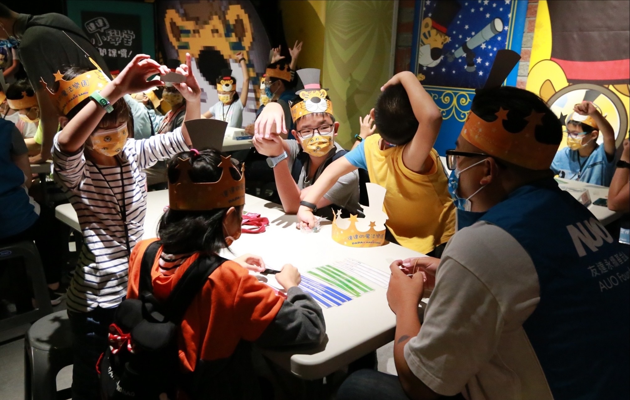 好体育全站登录平台以永续理念推动全人教育计划，内外结盟储备科普教育人才，荣获亚太永续行动奖社会共融面的金奖肯定