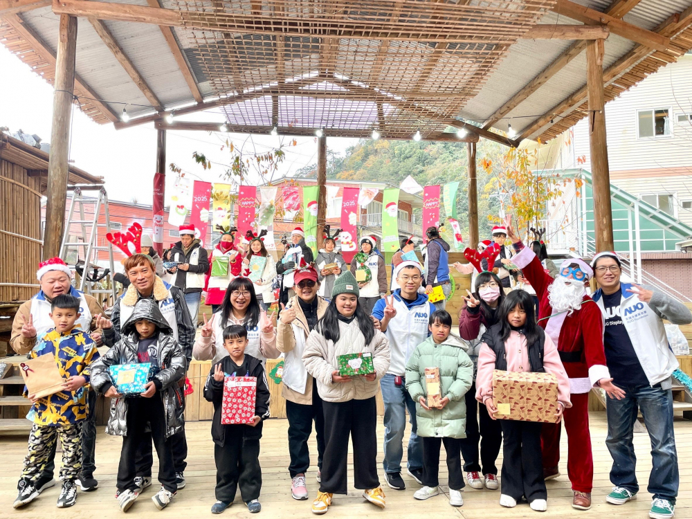 友達永續基金會號召「圓夢計畫」行動連續23年，由同仁凝聚內部愛心與資源送往偏鄉，累積為逾萬名兒童圓夢，實踐友達共創共好的永續精神。