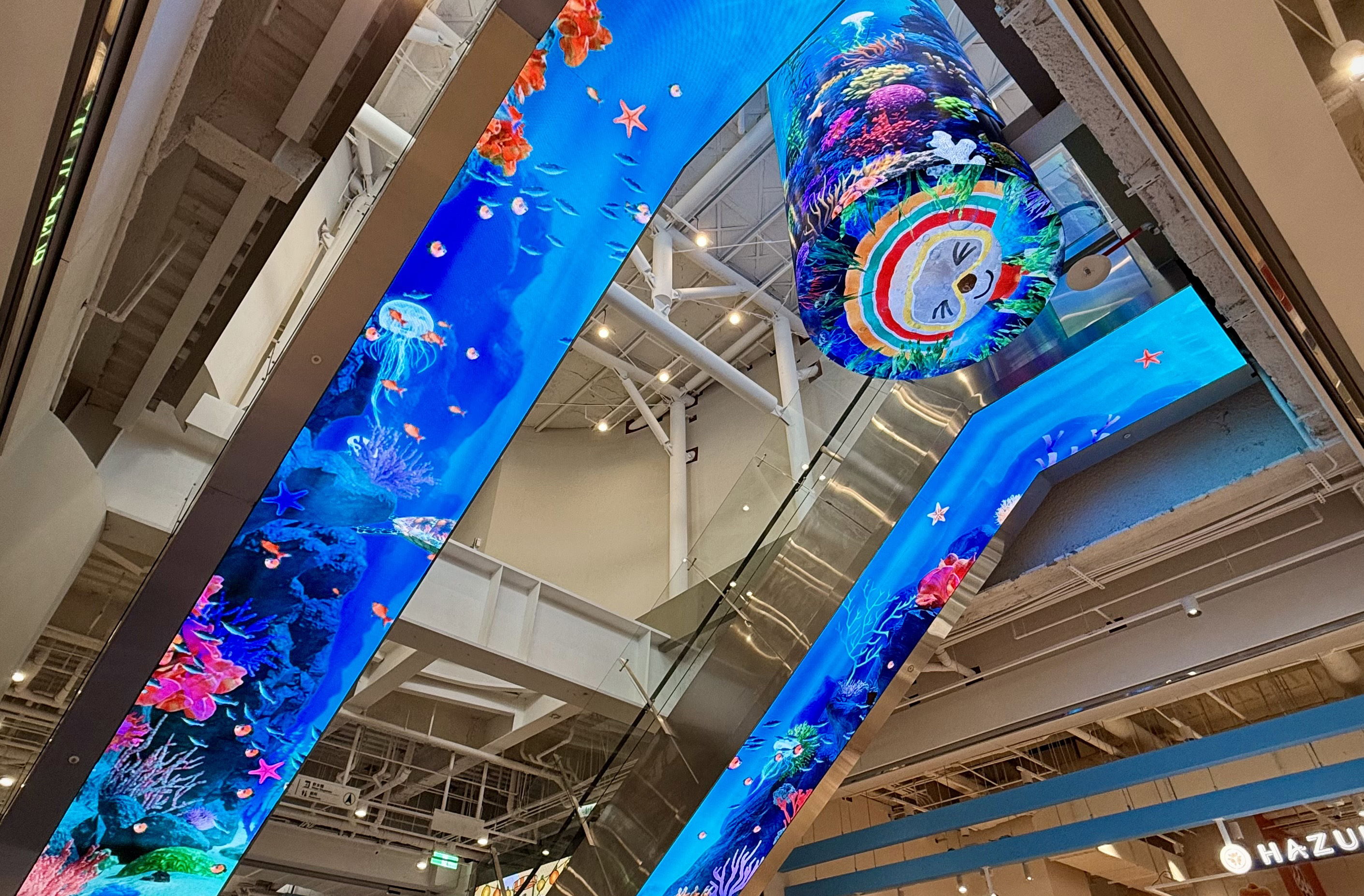 達擎與傑可達整合先進顯示技術與軟硬體應用服務，提供一系列大型LED顯示解決方案，為全新改裝開幕的「清水服務區」佈局嶄新視覺體驗。